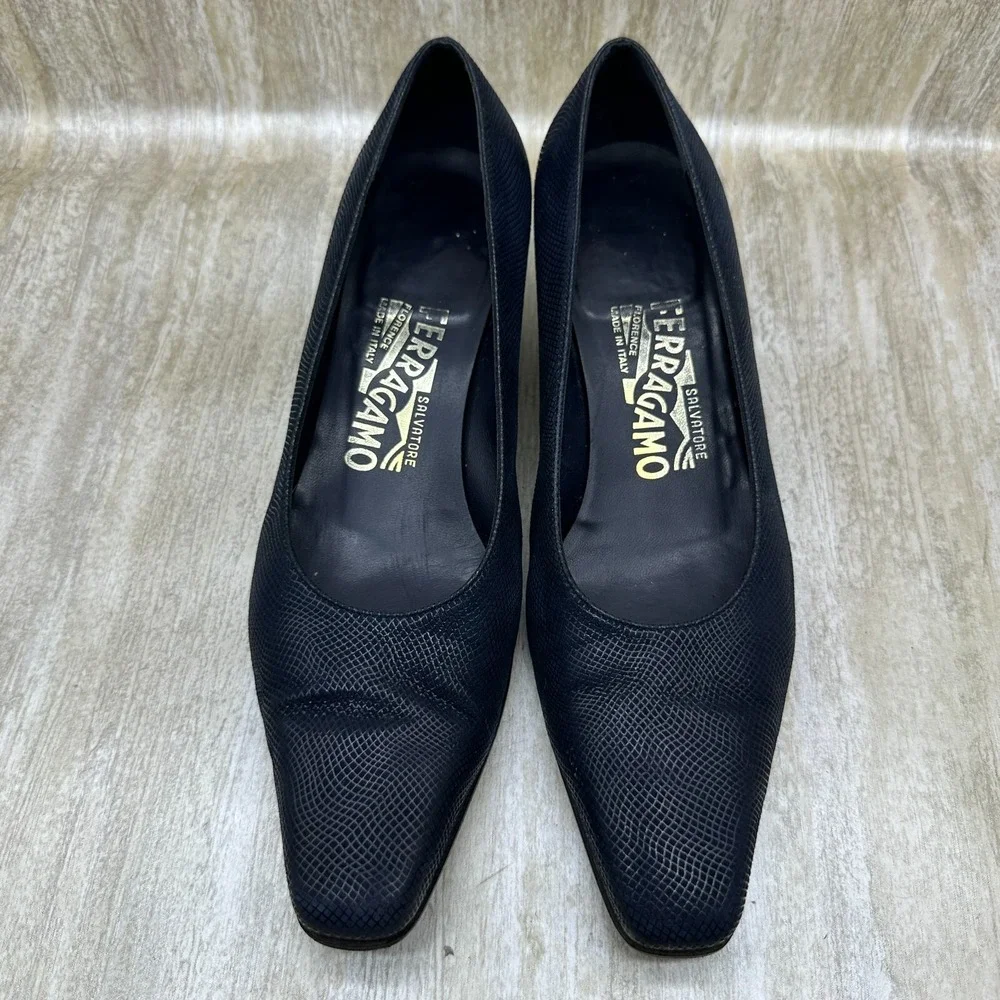 Women' Salvadore Ferragamo Navy‎ Blue Kitten Heeled Shoes 6.5B Made In Italy
